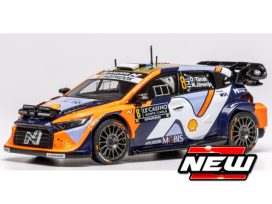 voiture de rallye noire et orange