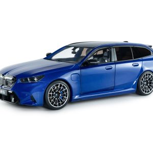 voiture de sport break allemand bleu