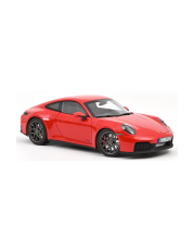 voiture allemande de sport coupe rouge