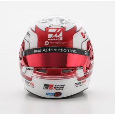 casque de pilote de formule 1 rouge et blanc