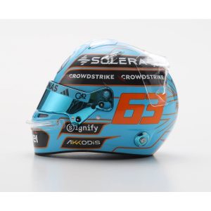 casque de pilote de formule 1 bleu