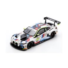 voiture de course blanche avec bande rouge et bleu