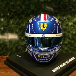 casque de pilote de course