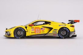 voiture de course americaine jaune