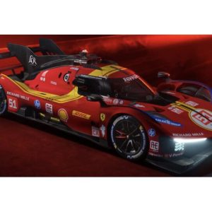 voiture italienne de course jaune et rouge