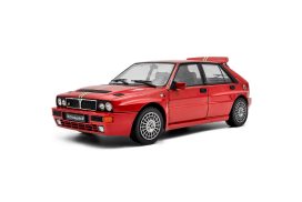 vieille voiture de sport coupe rouge italienne