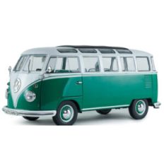 vieux minibus vert et blanc