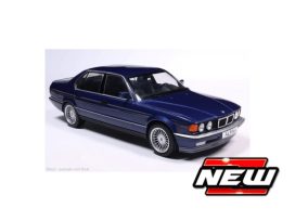 vieille voiture allemande limousine bleu