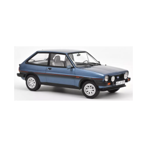 vieille petite voiture bleu