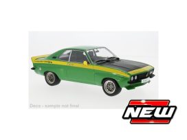 vieille voiture verte et jaune