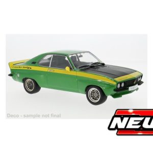 vieille voiture verte et jaune