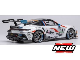 voiture allemande de course blanche