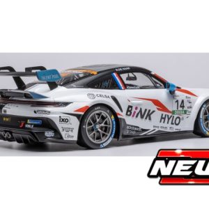 voiture allemande de course blanche