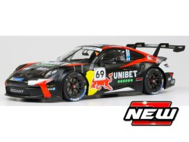 voiture de course allemande coupe noire