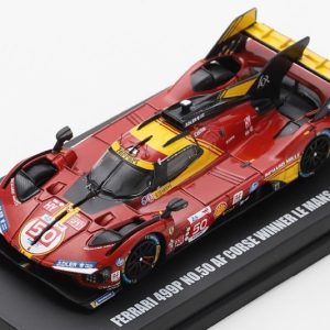 voiture italienne de course rouge