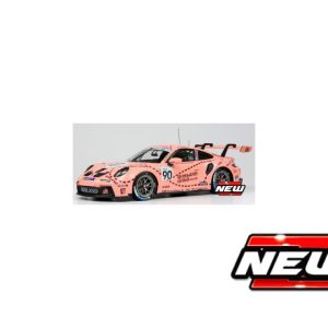 voiture de course allemande rose