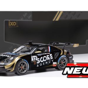 voiture de course noire allemande coupe