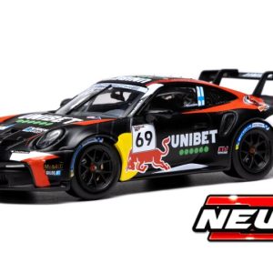 voiture allemande de course noire rouge et jaune