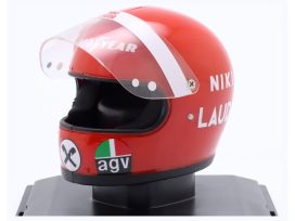 casque de pilote de course rouge