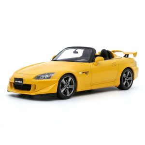 vieille voiture jaune cabriolet de sport