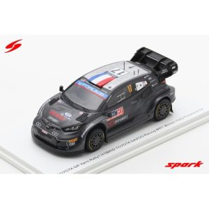 petite voiture de course grise