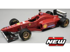 vieille voiutre de course formule 1 rouge