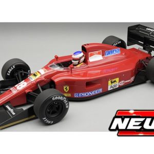 vieille voiture de course formule 1 rouge
