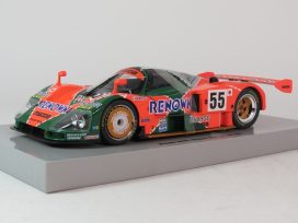 vieille voiture de course orange et verte