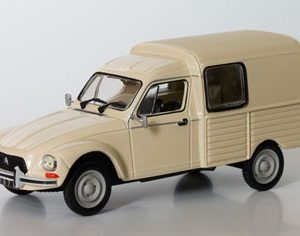 vieille voiture camionnette beige