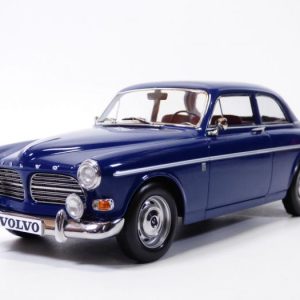 vieille voiture suedoise bleu