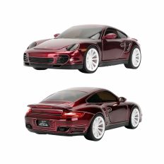 voiture allemande de sport coupe rose