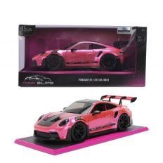 voiture allemande de sport coupe rose