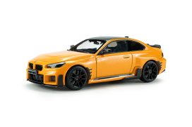 voiture allemande de sport orange