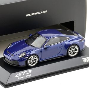 voiture allemande de sport coupe bleu