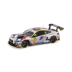voiture allemande de course blanche