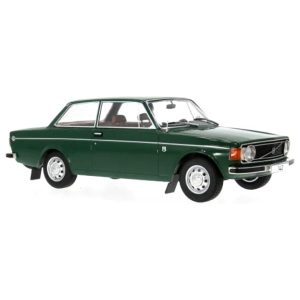 vieille voiture berline suedoise verte