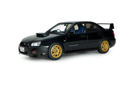 vieille voiture de sport noire