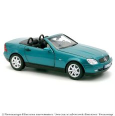 vieille voiture de sport allemande cabriolet verte