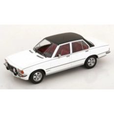 vieille voiture allemande blanche avec toit noir
