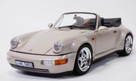 vieille voiture de sport allemande cabriolet grise