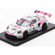 voiture de course blanche et rose