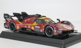 voiture de course italienne rouge