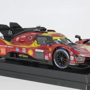 voiture de course italienne rouge