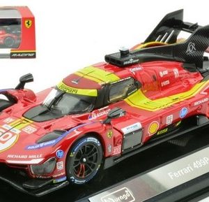 voiture italienne de course rouge