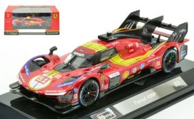voiture de course italienne rouge