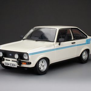vieille voiture de sport coupe blanche