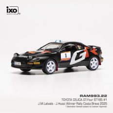 vieille voiture de rallye noire