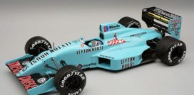 vieille voiture formule 1 bleu vert de course