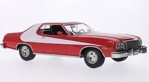 vieille voiture de sport coupe americaine rouge et blanche