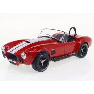 vieille voiture americaine rouge